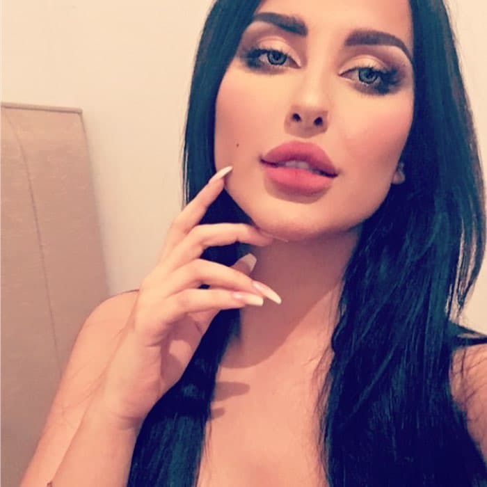 خولة العنزي