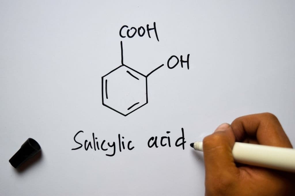 حمض الساليسيليك (Salicylic Acid C7H6O3)