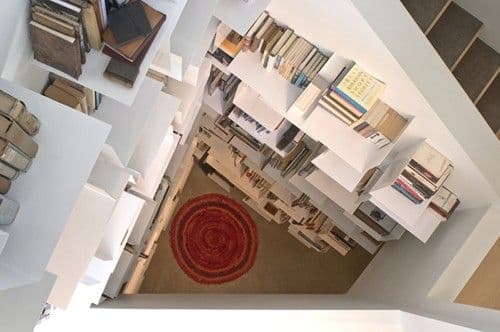 مكتبات بتصاميم غريبة 