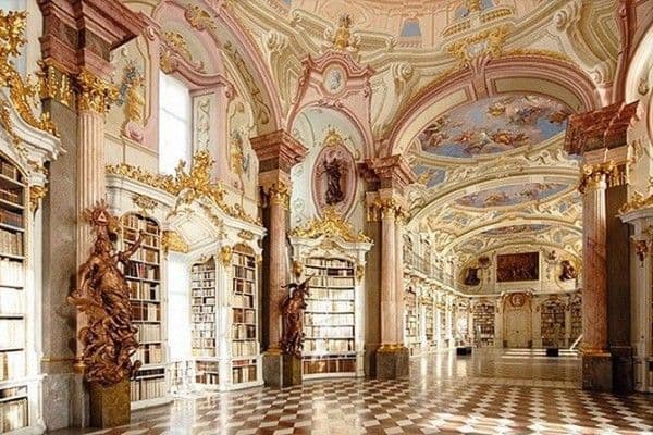 Library-Admont-Abbey-in-Austria-2-600x400