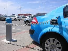 سيارات تشحن بالكهرباء