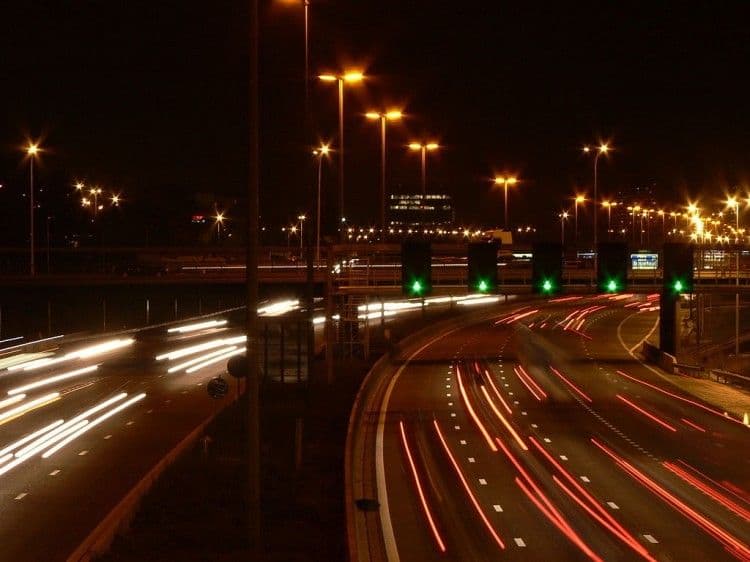 سرعة غالق طويلة