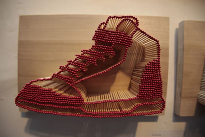 02-sneaker-closeup