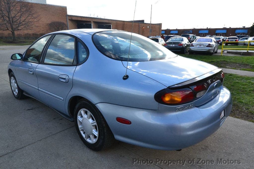 Ford Taurus