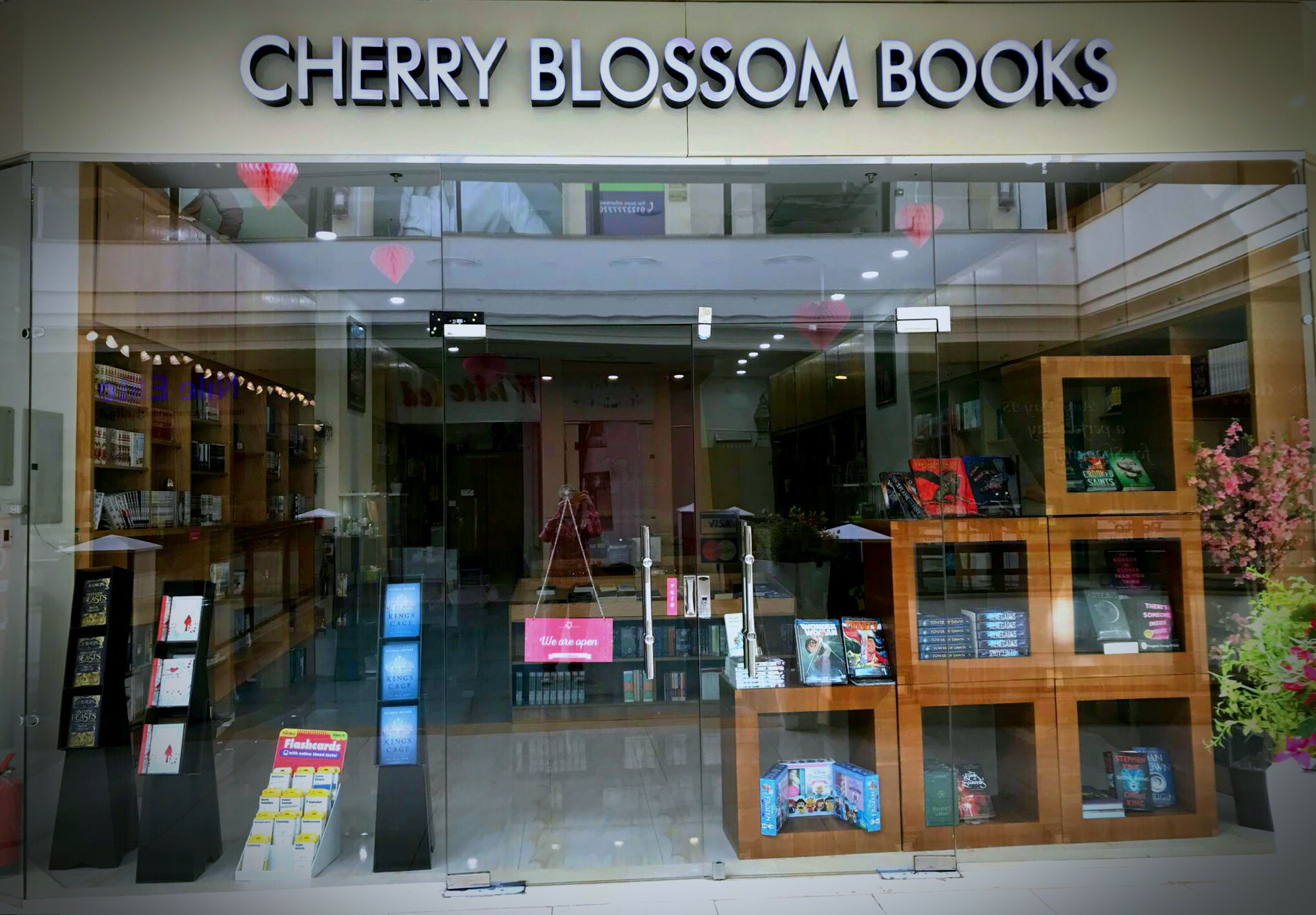 أهم المكتبات في مصر -Cherry Blossom Books