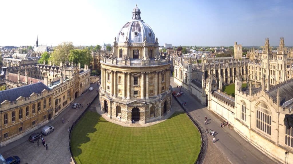 جامعة أكسفورد (University of Oxford)