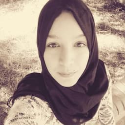 أمينة صابور