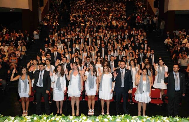 دراسة العلوم الطبية في لبنان - جامعة القديس يوسف
