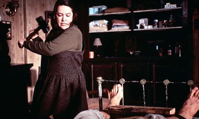 Kathy-Bates-in-Misery-199-001