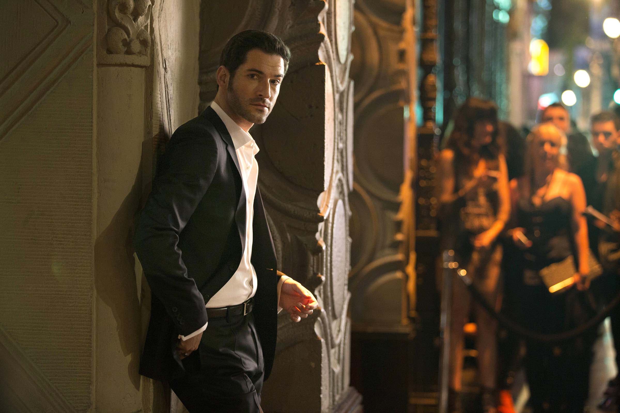 بطل مسلسل Lucifer