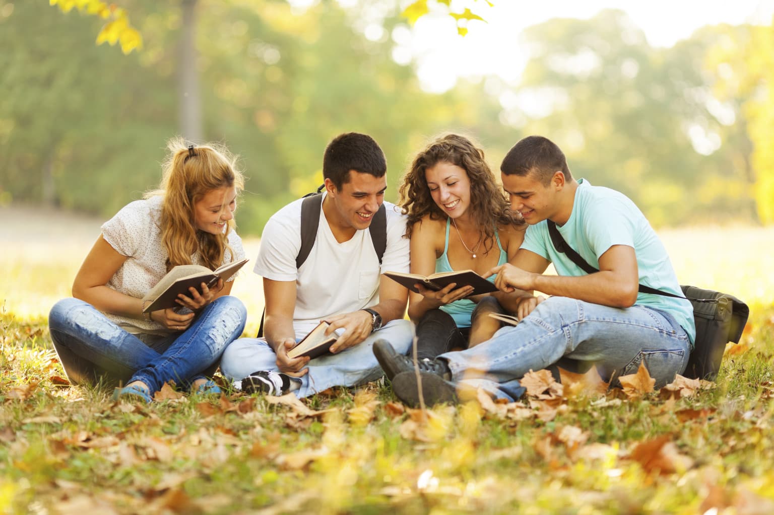 التعرف على الكثير من الزملاء في الجامعة