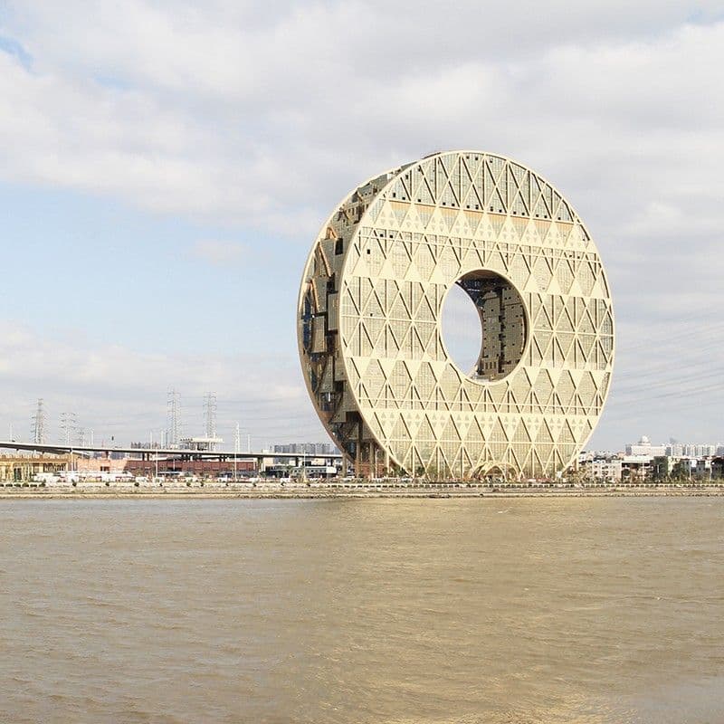 مبنى الحلوى