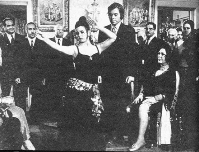 سعاد حسني وتحية كاريوكا وحسين فهمي فيلم خلي بالك من زوزو