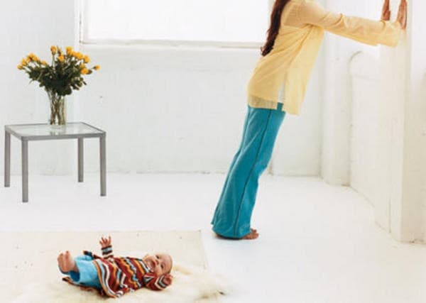 تمرين الضغط على الجدار تمارين آلام الظهر