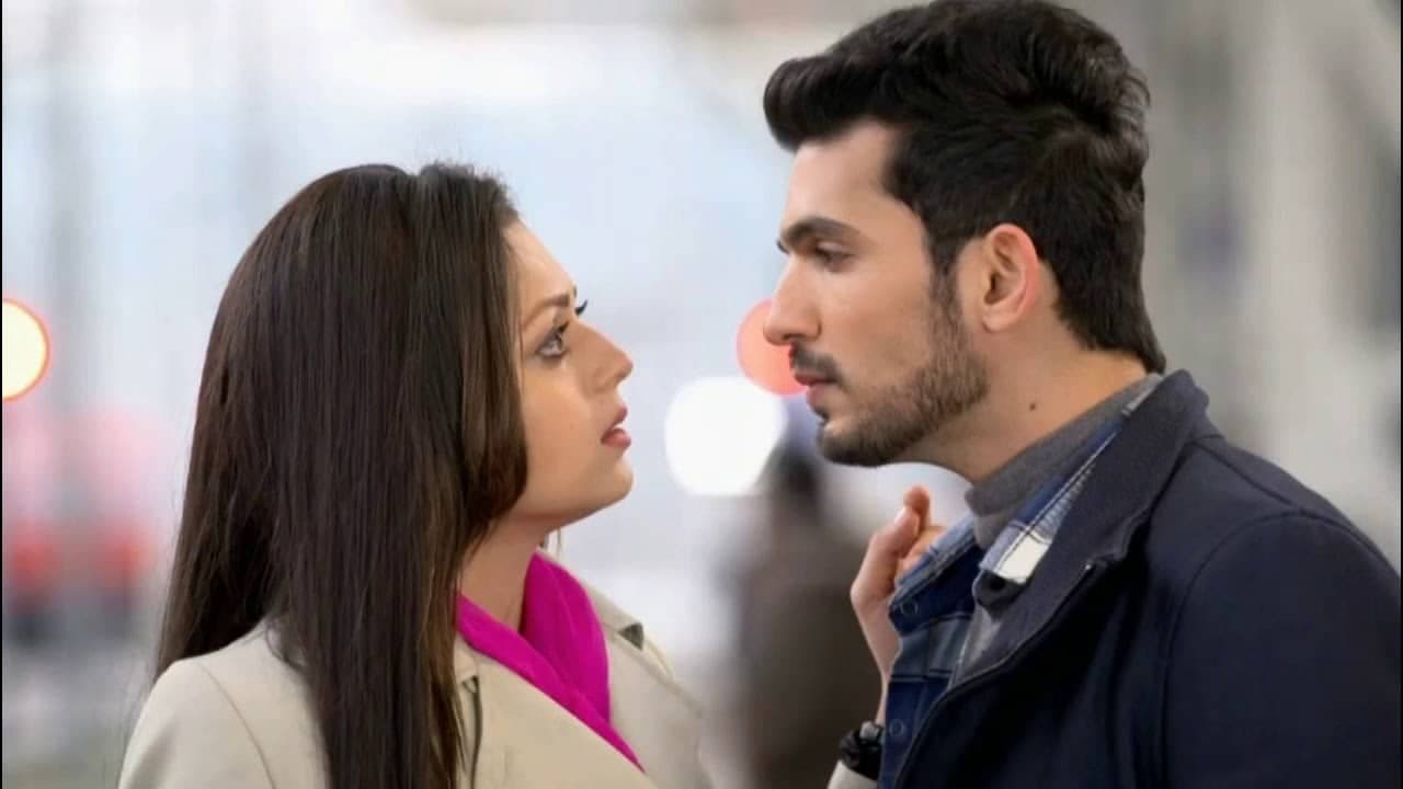 اى شيئ متوقع