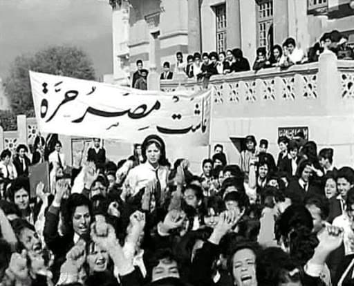 مشهد من فيلم الباب المفتوح 2