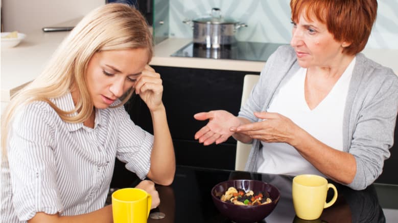 قلق الأمهات خلال الامتحان الانتقاد