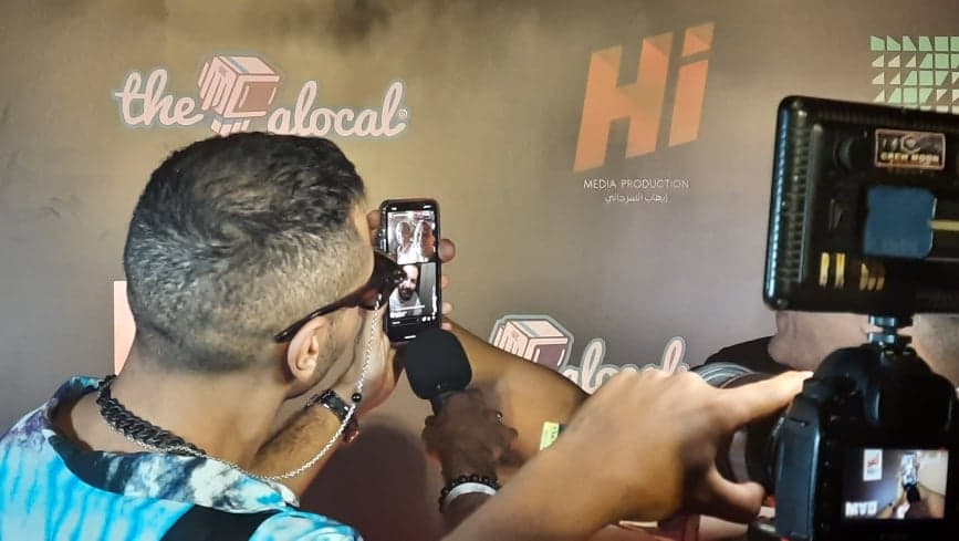 حسن أبو الروس وأحمد حاتم لايف على ريد كاربت العرض الخاص لفيلم "عروستي"